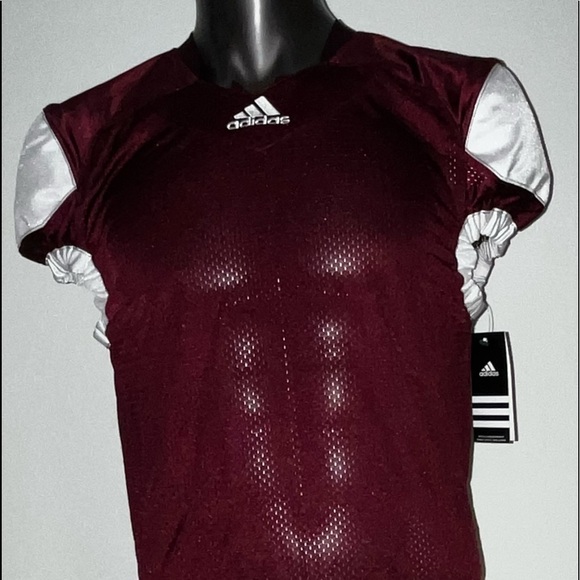 ADIDAS Techfit Hyped Football Jersey Maroon White Size Medium NWT Press Coverage - Picture 1 of 6